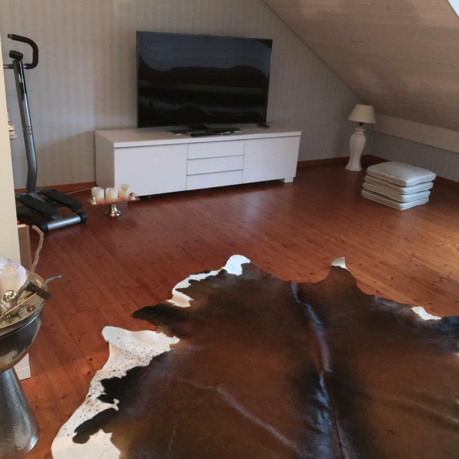 Ruheges Zimmer, 100 M Zum See, Strandbad Bottighofen Bagian luar foto